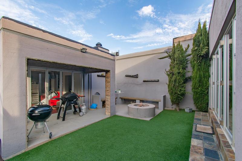 4 Bedroom Property for Sale in D